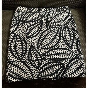 Ann Taylor Petite Black & White‎ Abstract Leaf Print Pencil Skirt - Size 12P